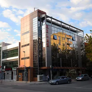 hotel-relax-tirana.albaniahotels.org/